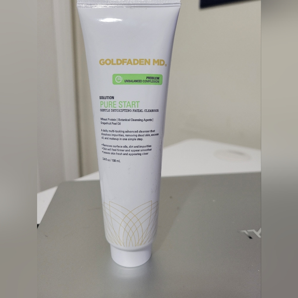 Goldfaden MD Pure Start Gentle Exfoliating Facial Cleanser - 3.4 OZ